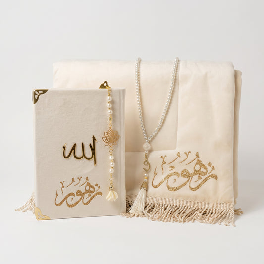Pack Prière Personnalisé avec Prénom – Tapis, Coran, Tasbih & Marque-page